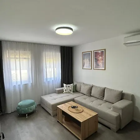 شقة Moja Vojvodjanka *